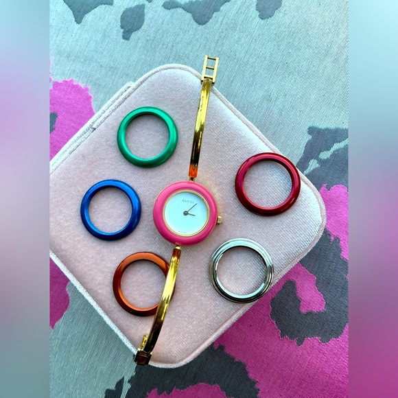 Gucci bangle watch with beautiful faces❤️💚💙🤍🧡 - Picture 15 of 15